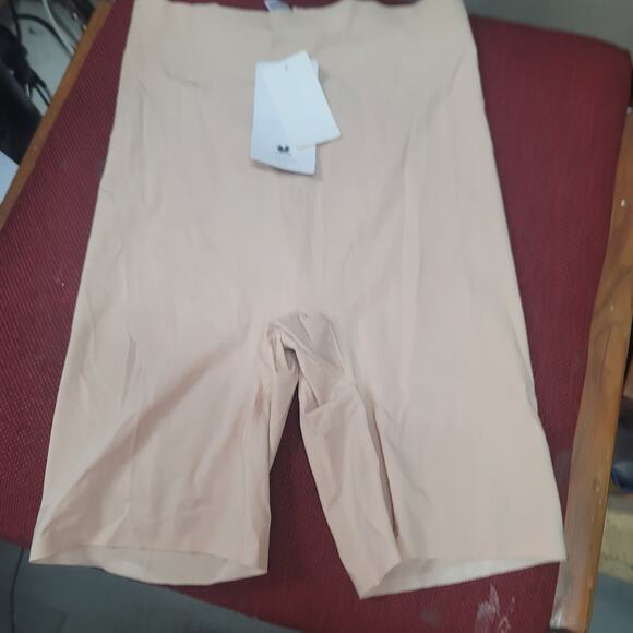 Wacoal Beyond Naked Thigh Shaper small SHAPEWEAR girdle smoother NEW $48.00 - Picture 3 of 3